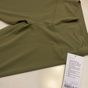 Lululemon Align High Rise Legging 28”                    Size 8